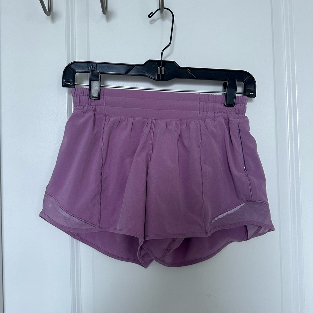 LULULEMON PURPLE HOTTY HOT SHORTS SIZE 4